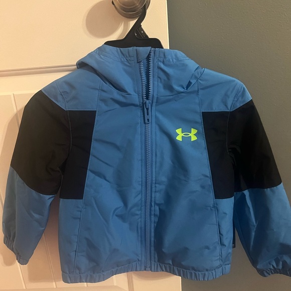 Under Armour Other - Under Armour Kids Blue and Black Puffer Jacket- Size 4-XS (NWT)